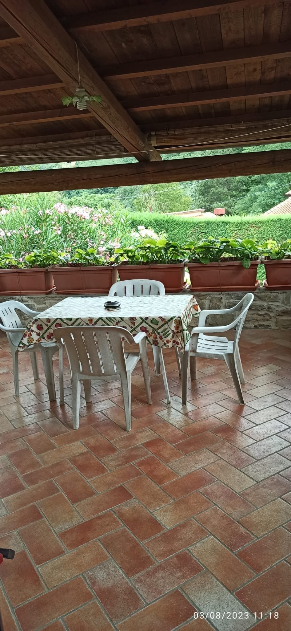 AFFITTASI IN VILLORE DA SETTEMBRE A META GIUGNO TERRATETTO